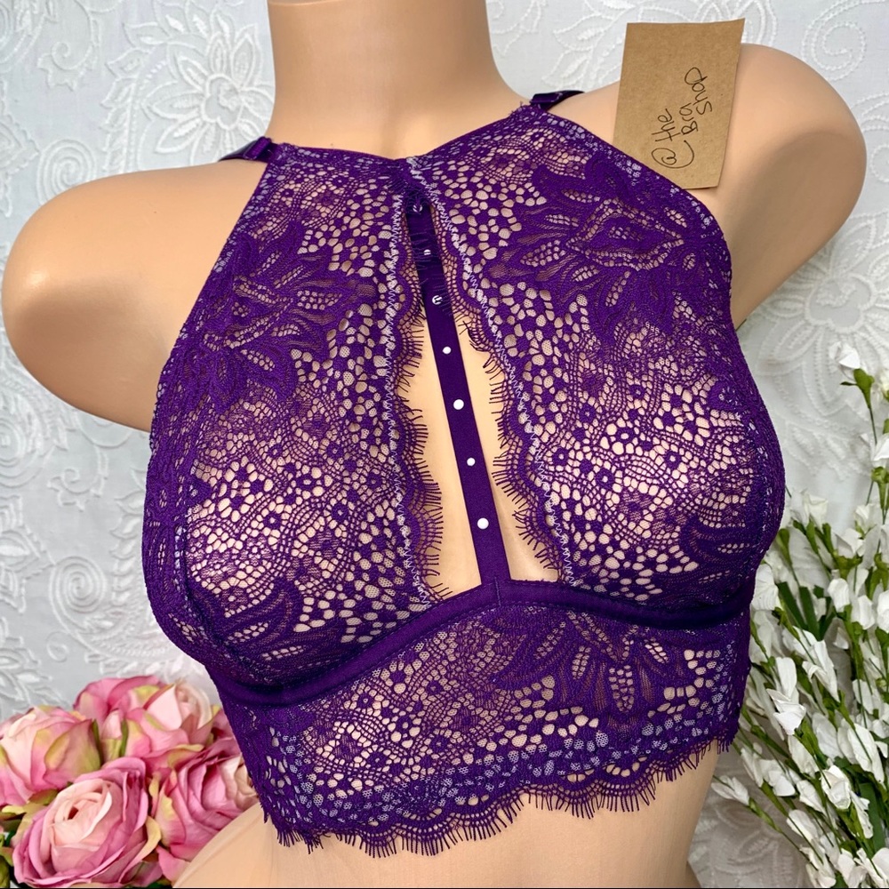 SALE PRICE FIRM 36C Victoria’s Secret High Neck